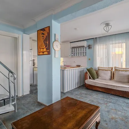 With Terrace - Right By The Sea In * Urla